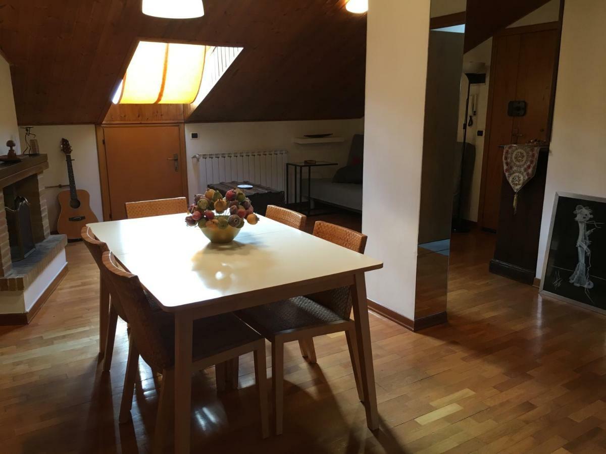 Happy House Appartement Gubbio Buitenkant foto
